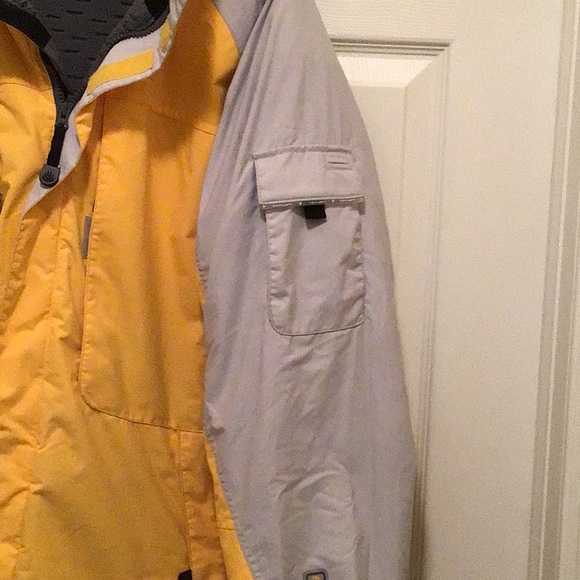 Men’s Columbia snowboarding jacket - Picture 11 of 11